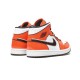 Jordans 1 Mid SE “Turf Orange” TURF ORANGE oranžový DD6834 802 Boty