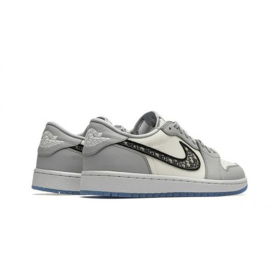 Jordans 1 Low GREY GREY Grey DC0774-105 Boty